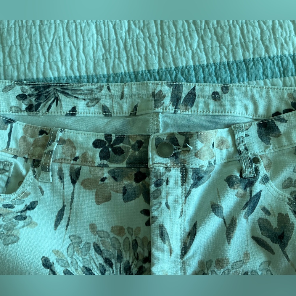 Chico's Floral Ankle Jeans - Teal and Beige
